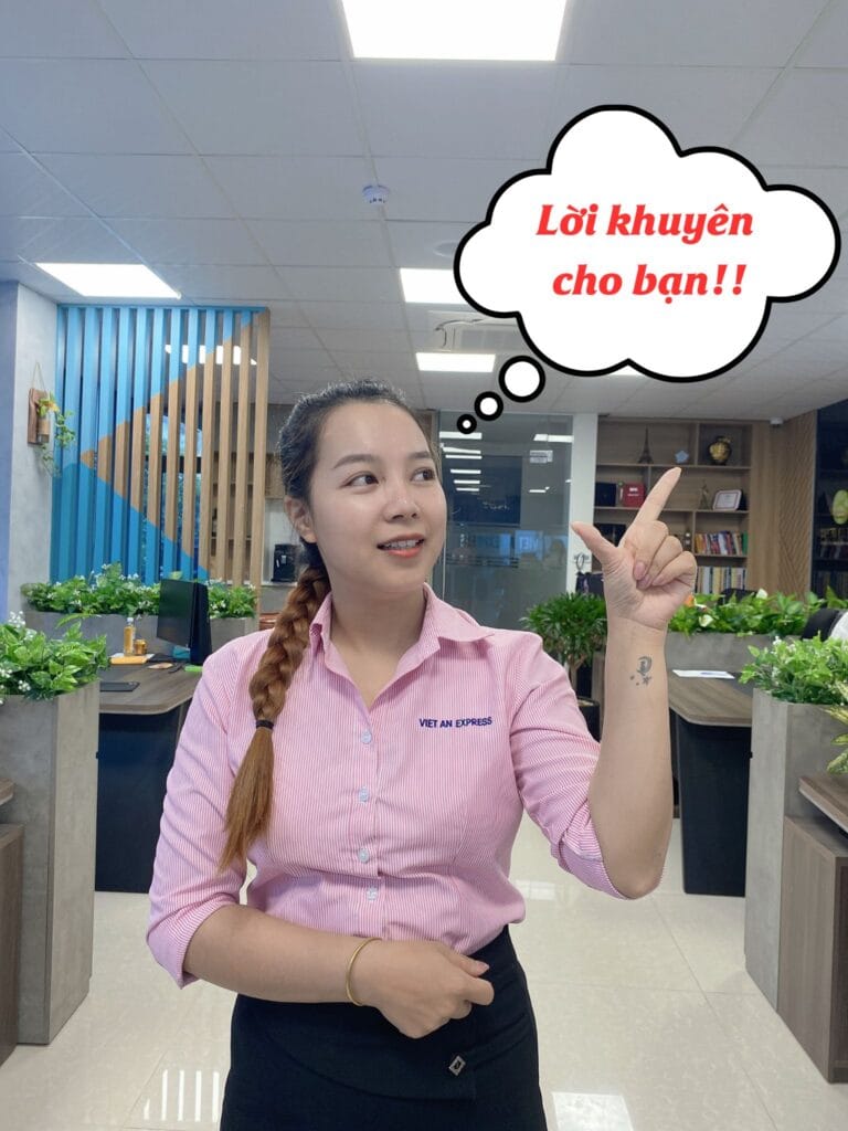 Thu phí gửi hàng đi nước ngoài